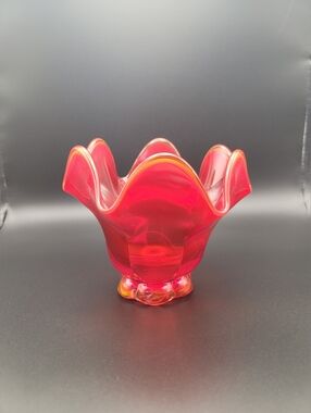 Vintage L.E. Smith Simplicity 6 Petal Crimped Amberina Glass Bowl GLOWS